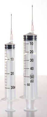 Seringues stériles jetables Luer Lock Trois parties 10 ml 20 ml pour assurer la précision et la sécurité